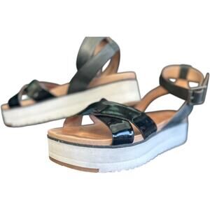 EUC UGG Black Tipton Platform Ankle Strap Platform Sandals size 8